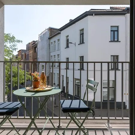 Comfortable With Terrace In Apartamento *